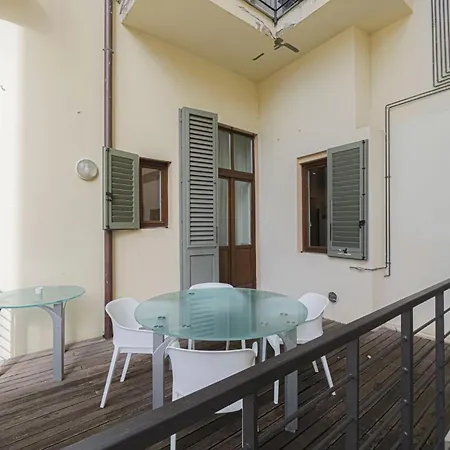 Luxury In The Heart Of Out Of Ztl Apartment Florence